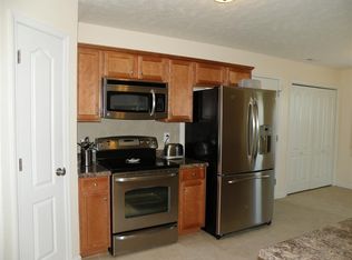 6613 Valley Falls Rd, Hope Mills, NC 28348