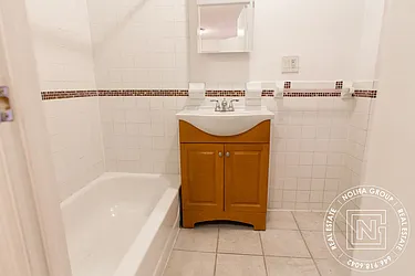 Rented by Nolita Group