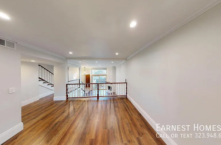 14309 Hartsook St — Photo 10