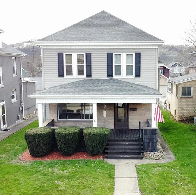 1327 East Street photo 1