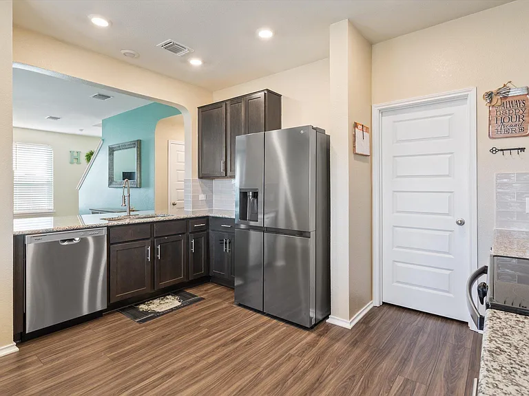 753 Bailey Park Dr — Photo 11