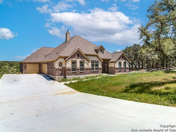 4th image of 9217 N POINT DR
