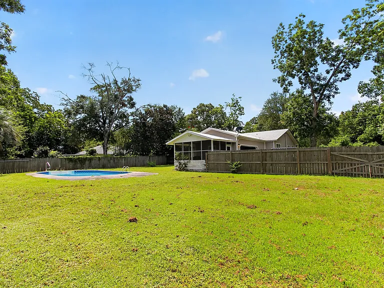 3017 Airport Rd — Photo 23