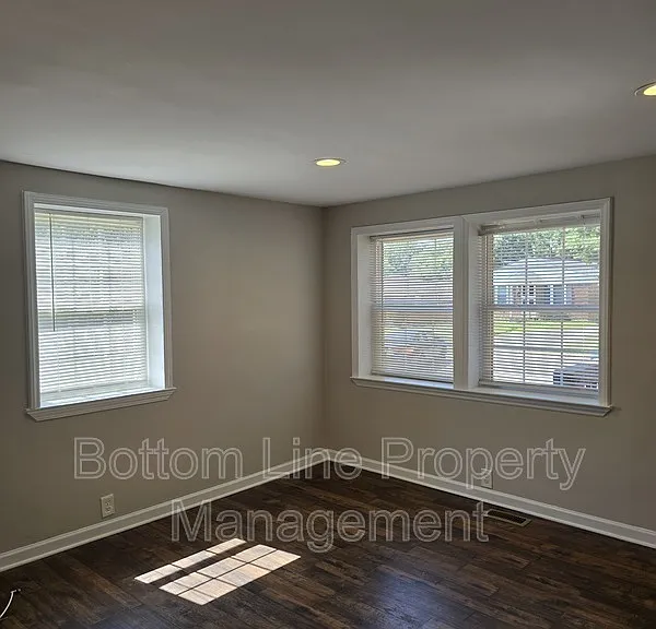 1017 Rodey Ave — Photo 7