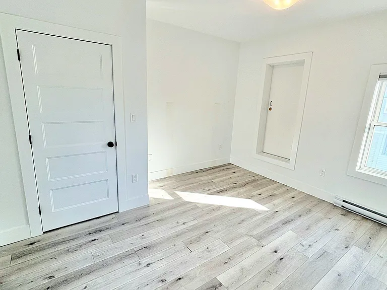 217 Saint John St — Photo 5