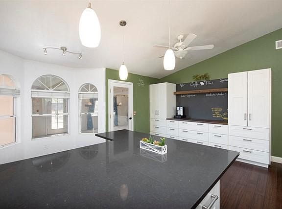 3rd image of 1262 Anna Rose Ln