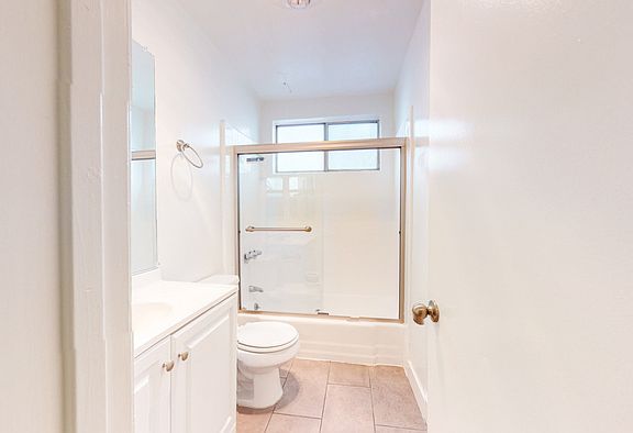 2nd image of 1807 Purdue Ave #3