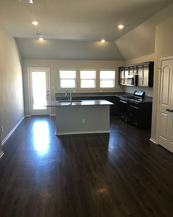 1st image of 1039 Blue Moon Ct