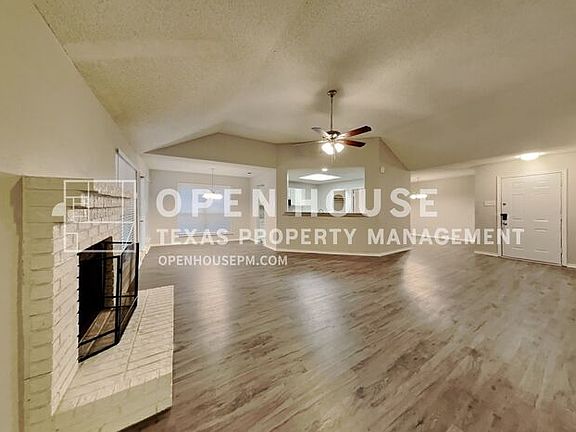 5th image of 609 Thornhill Ln
