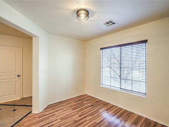 3rd image of 583 Stonehenge Walk Ave