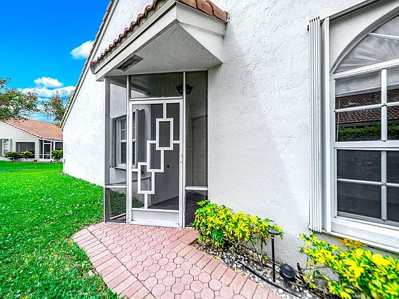 3rd image of 6168 Caladium Road
