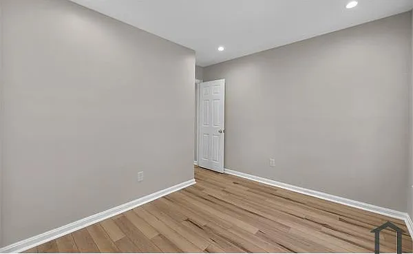 2040 E Fayette St — Photo 15