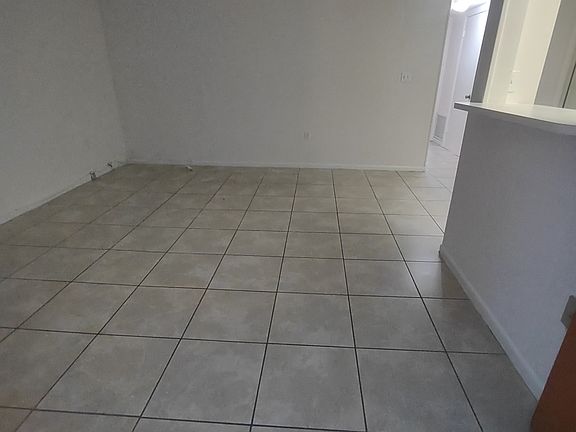 3rd image of 7500 SW 59th Ave #337uc019r