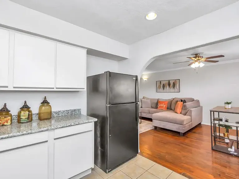 2128 Oakdale St #14 — Photo 8