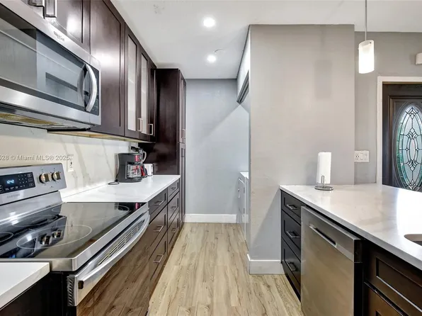 1450 NW 182nd St, Miami Gardens, FL 33169