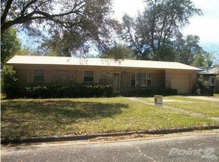 6323 Happy Ln, Milton, FL 32570