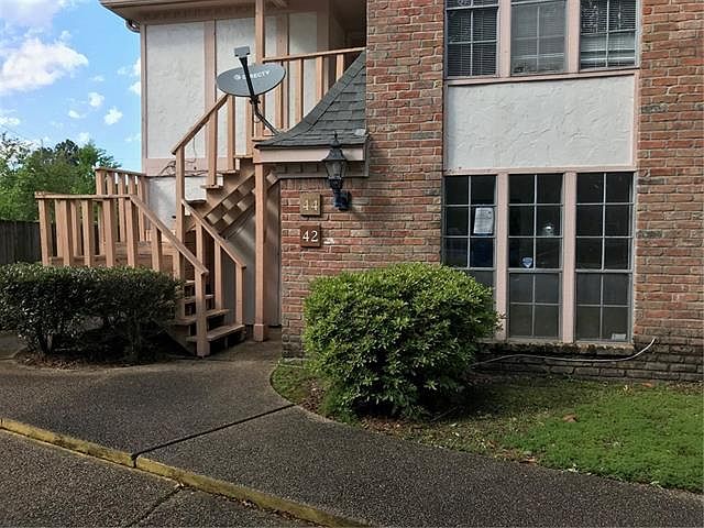 1st image of 11 Heritage Ln #42