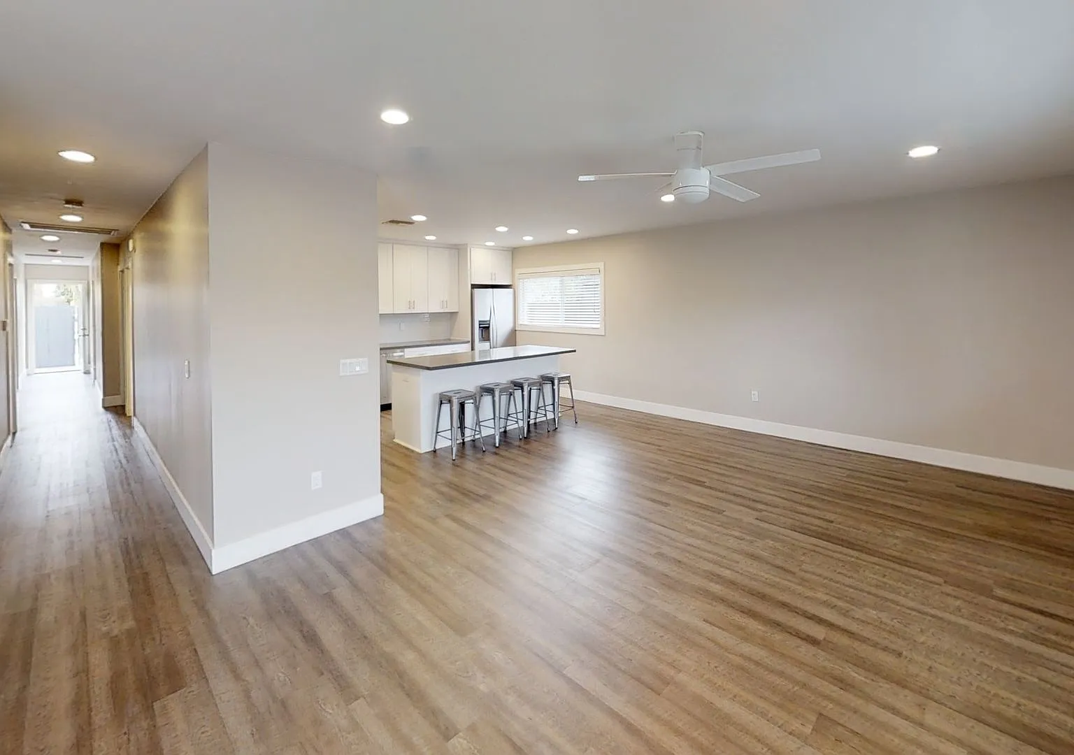 Usually rents to 6-12 people! Renovated, Large Bedrooms, LOTS of Parking Space!! — Photo 3