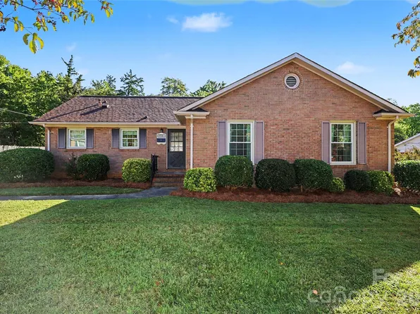 7331 Briardale Dr, Charlotte, NC 28212