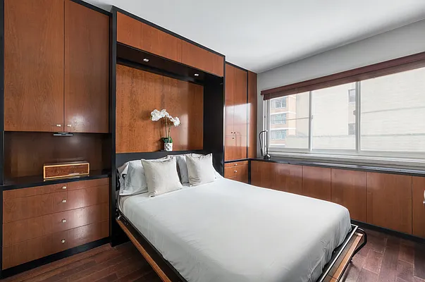 Sold by Compass | media 17