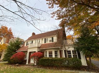 2975 Claremont Rd, Shaker Heights, OH 44122