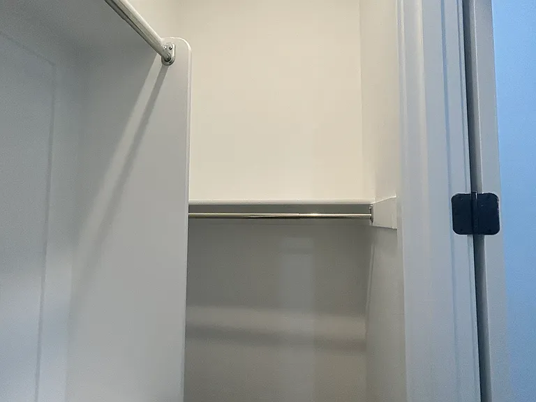 Bedroom4's Walk-In Closet