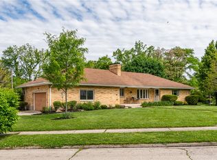 3299 Hillpoint Ln, Dayton, OH 45414