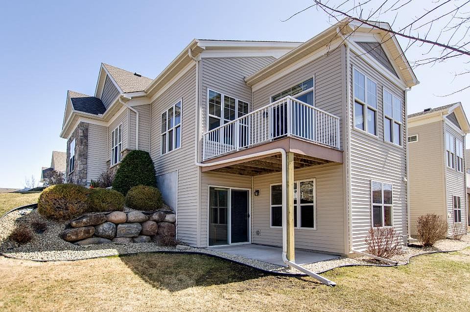 1st image of 20594 Everton Way N