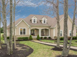 160 Reserve Dr, Granville, OH