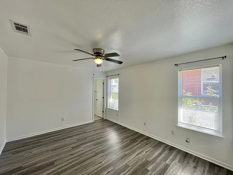 2703B Edgefield St — Photo 11