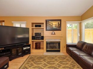 2304 Rock View Gln, Escondido, CA 92026