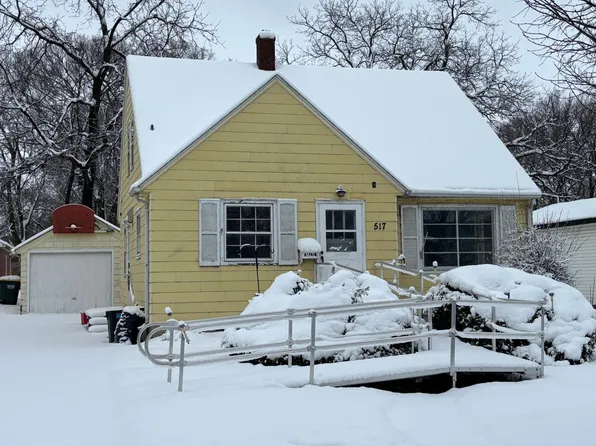 517 9th St NW, Willmar, MN 56201