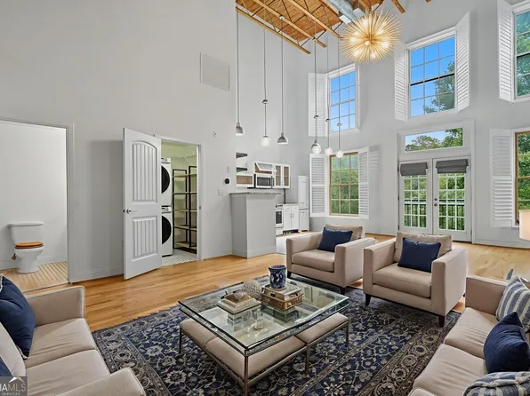 1727 Liberty Ln, Roswell, GA 30075