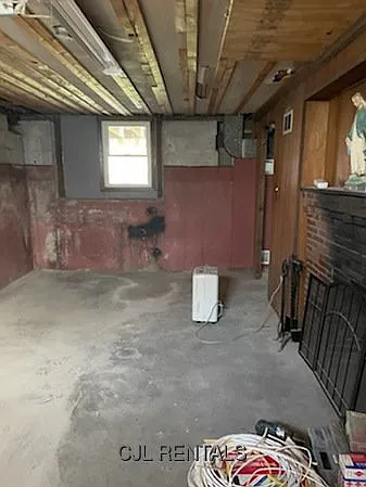 21 Woburn St — Photo 34