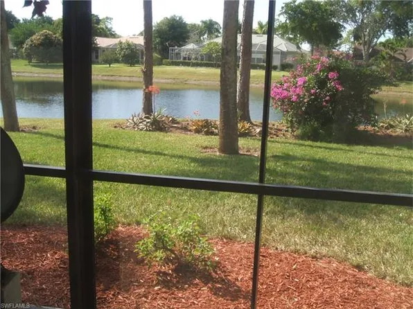 46 Bennington Dr #67, Naples, FL 34104
