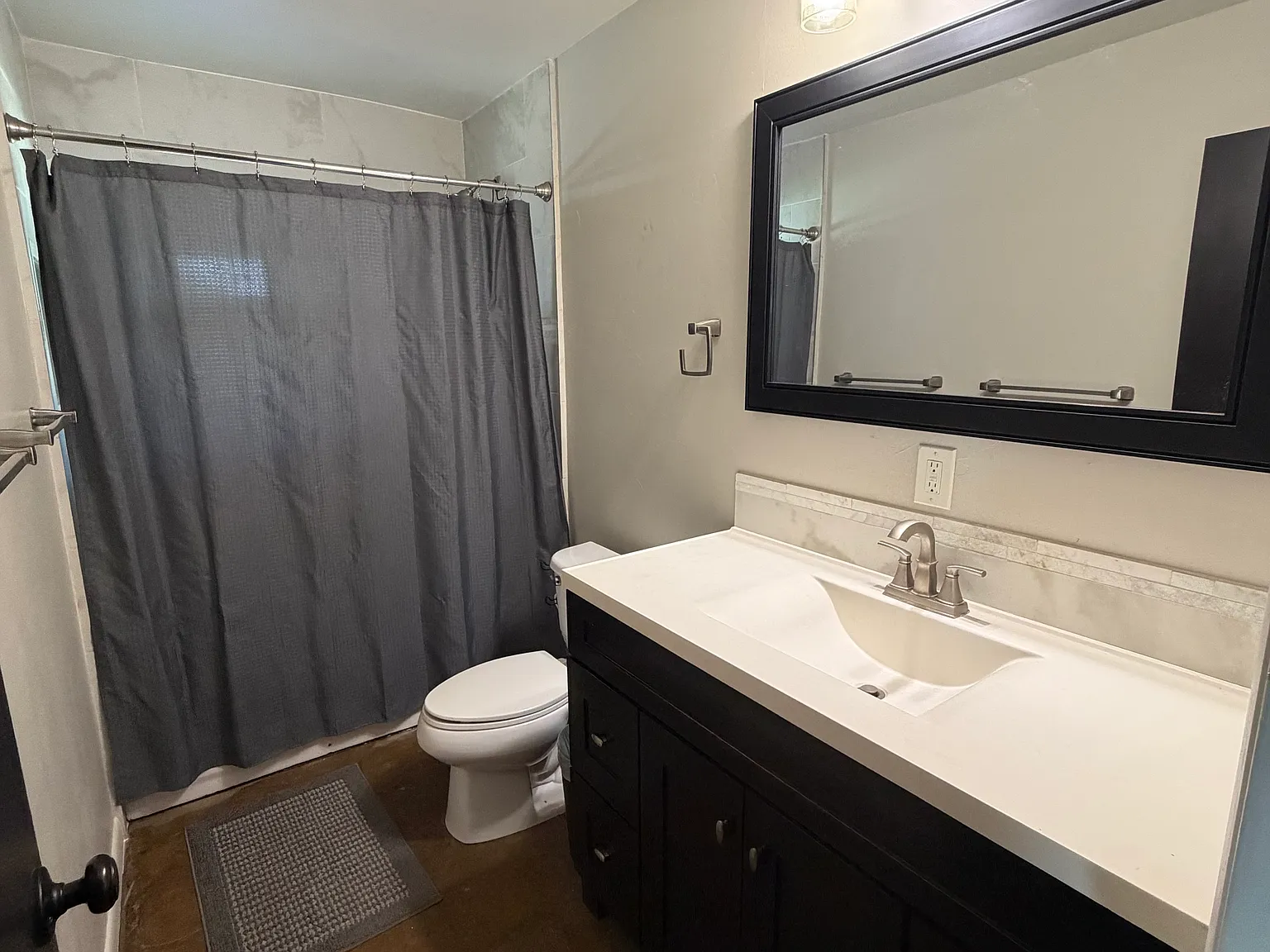 3 bed, 1080 sqft, $1,850 — Photo 3