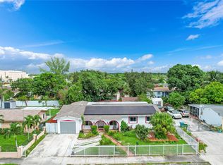 3265 NW 211th St, Miami Gardens, FL 33056