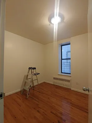 Rented by Moss Realty Company | media 2