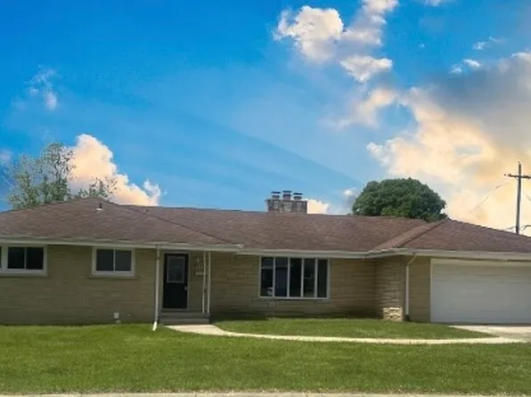 1299 Gertsam Dr, Bradley, IL 60915