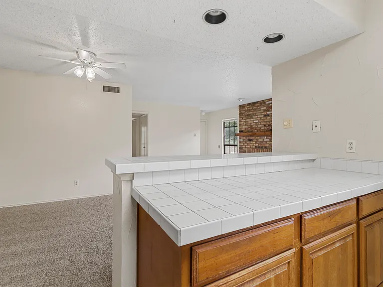 15221 Berry Trlbldg #A108 — Photo 6