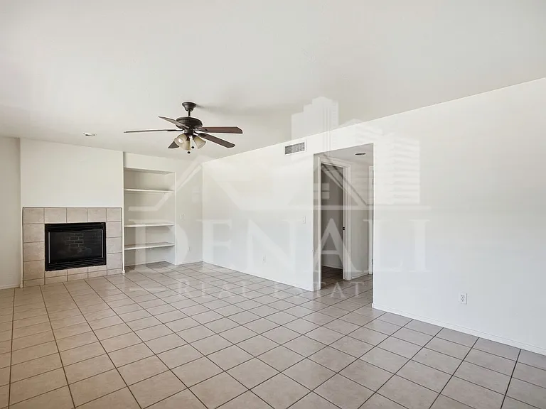 6107 N 135th Dr — Photo 5
