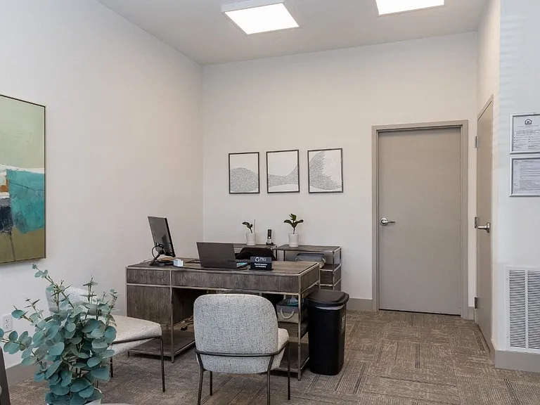 The Point on 38th Apartments — Photo 17
