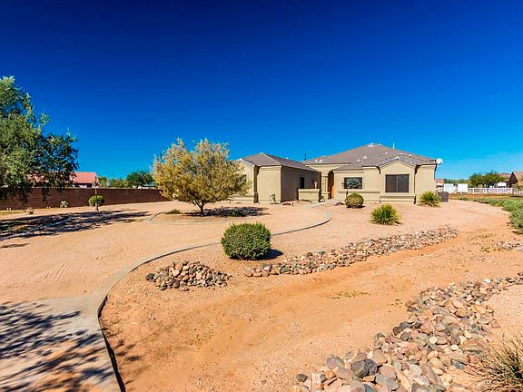 0002-Desert Ranch (22)