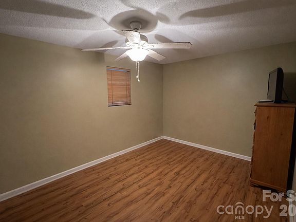 4th image of 2112 New Prospect Church Rd