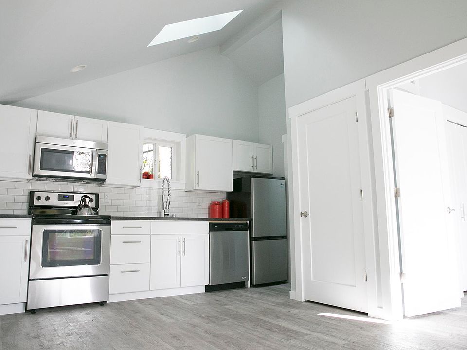 1st image of 1714 NE 113th St #A
