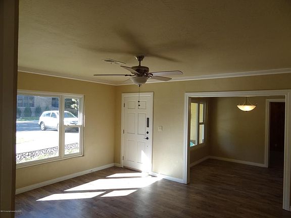 2nd image of 1511 S Fannin St