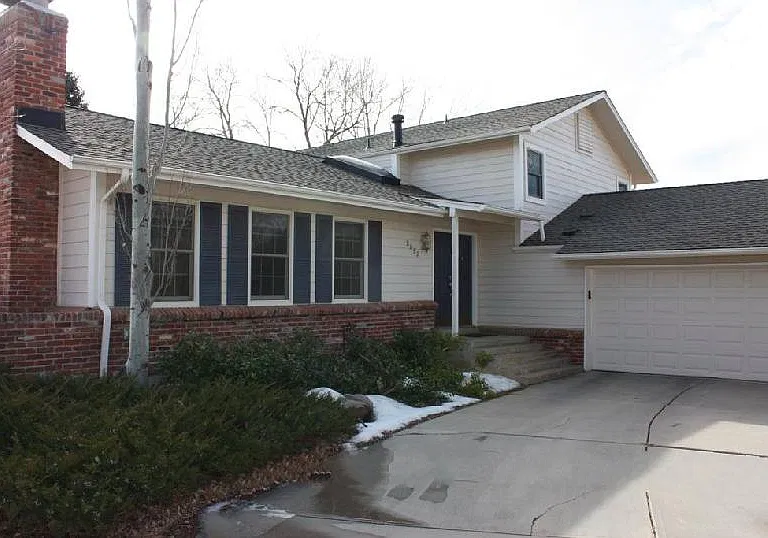 3852 E Irwin Pl — Photo 1