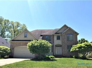 8931 Cedar Bend Rd, Sylvania, OH 43560