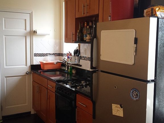 4th image of 680 Manhattan Ave APT 17