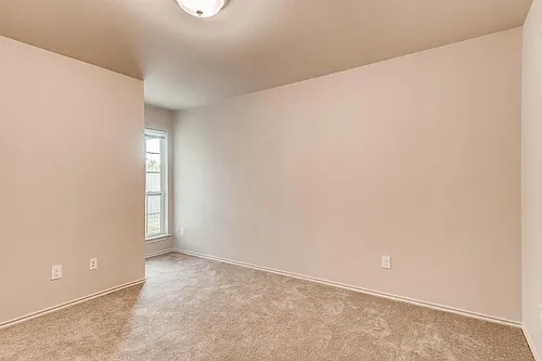 920 Fieldwood Dr Photo 1